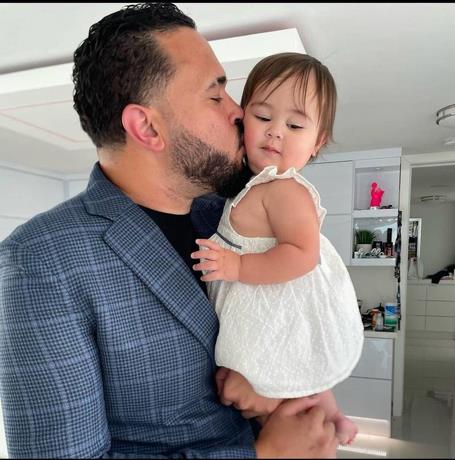 Tras tres meses preso, Raphy Pina podría reunirse con su hija Vida Isabelle