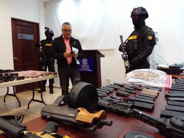 Ocupan seis fusiles, dos pistolas y 6,796 cápsulas mediante operación KAF