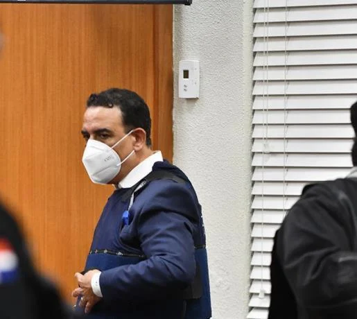 Alexis Medina pagará dos mil dólares por brazalete electrónico y 560 mensuales