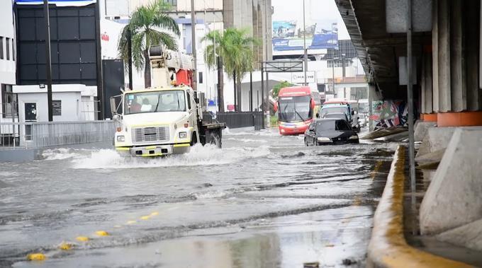 Este martes se esperan lluvias por incidencia de tormenta Earl