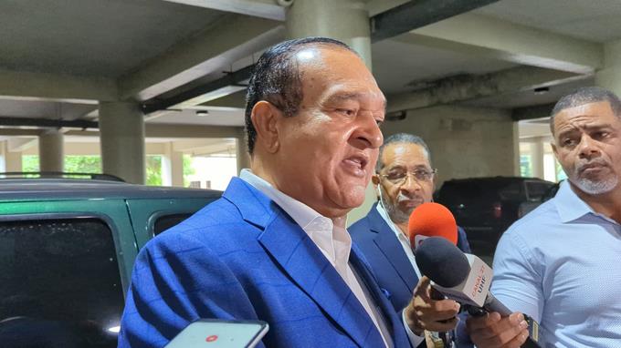 Antonio Marte dice tema haitiano es “fácil de resolver”, pero nadie lo quiere enfrentar