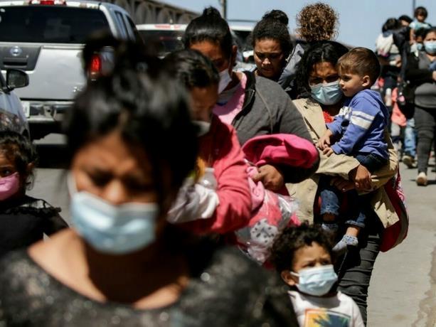 Nueva York licita contrato que ayuda a los migrantes