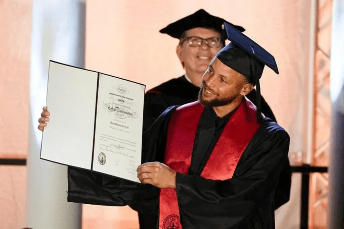 Stephen Curry ya es Salón de la Fama