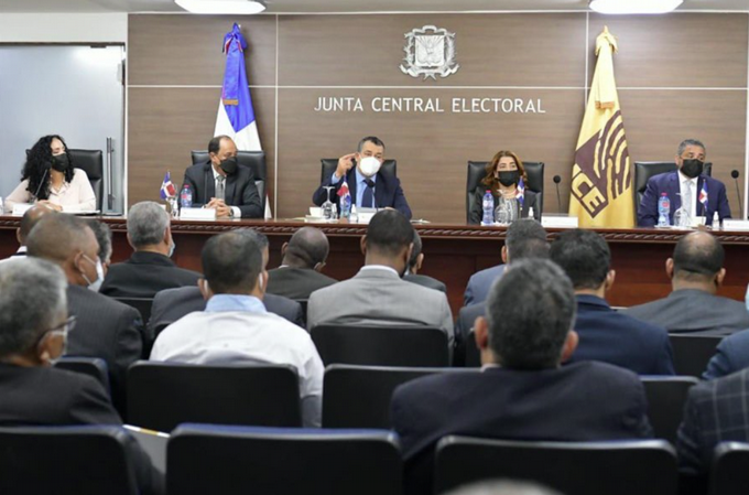 La JCE quiere sacar de la ley su gestión de las primarias