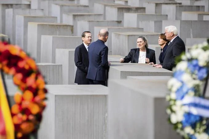 Herzog habla del Holocausto en el Parlamento alemán