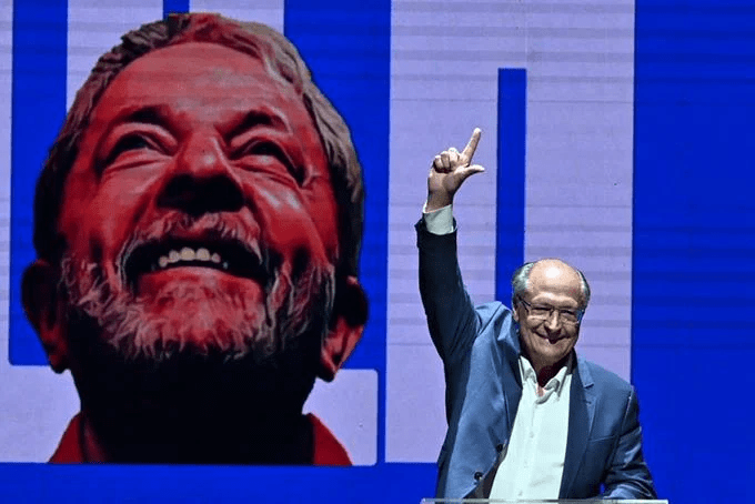 Lula pide el voto para “poner fin a la guerra” instalada por el bolsonarismo