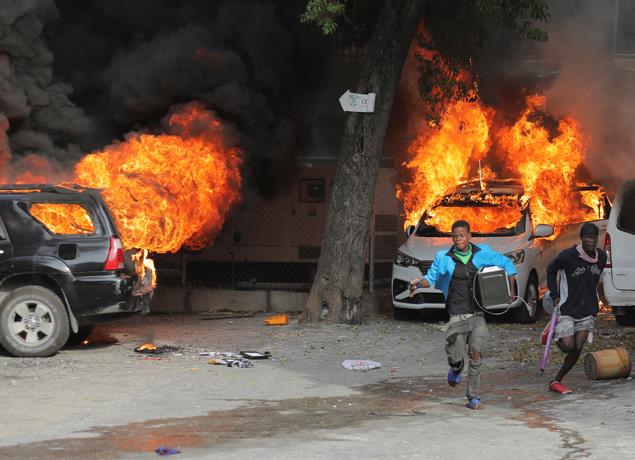 Matan a tiros a dos haitianos en reinicio de protestas contra el gobierno