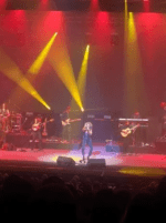 Un rosario de canciones románticas y flamencas desde el Teatro Nacional