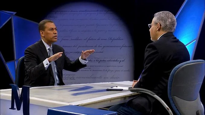 Guido Gómez advierte que competirá con Abinader por la candidatura presidencial del PRM