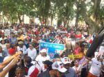 Multitud asiste a “Marcha Patriótica” en Santiago