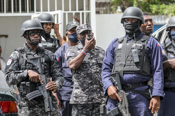 Policía haitiana mata a dos jefes pandilleros