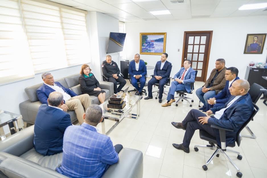 Dueños de bares y restaurantes de la provincia Santo Domingo firmarán acuerdo con el Ministerio de Interior y Policía