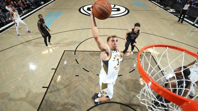 Chris Duarte encesta 30, Pacers caen ante los Nets