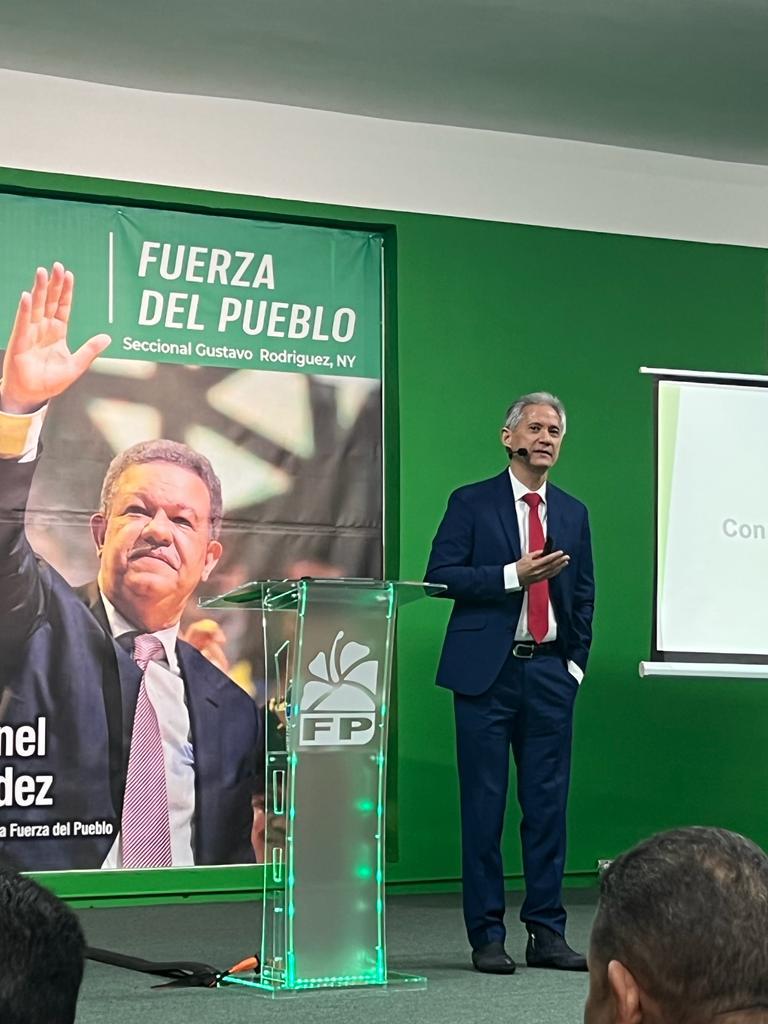 Ng Cortiñas afirma solo Leonel Fernández ha tomado en cuenta a los dominicanos del exterior