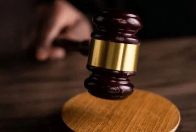 Sentencia establece padres pueden excluir de herencia a hijos que incurran en maltrato en su contra