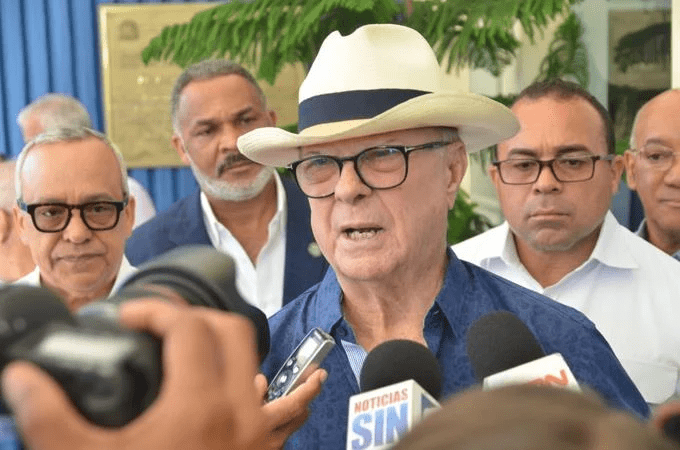 Hipólito Mejía califica como una “bofetada” decisión de EEUU de rechazar azúcar de Central Romana