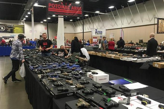 Las armas, el problema omnipresente de EE.UU. que aparece poco en campaña