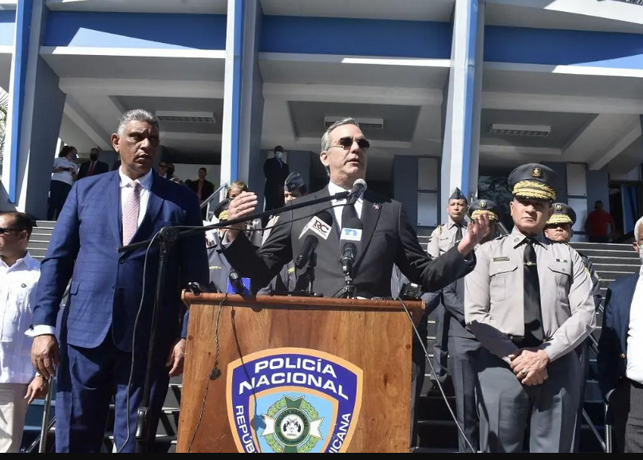 Barrido en la Policía