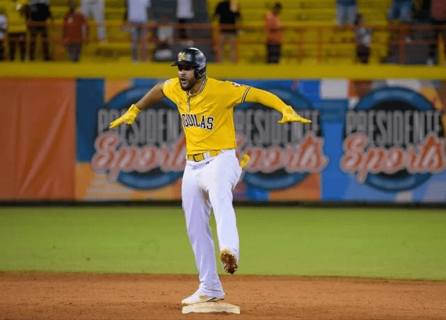 Torres decide para las Águilas ante Gigantes, llegan a 30 victorias