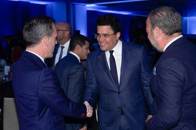 Ministro de Turismo presenta RD a más de 300 agencias de viaje españolas en Fitur 2023