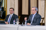 Abinader atribuye las alzas de precios a falta de materia prima