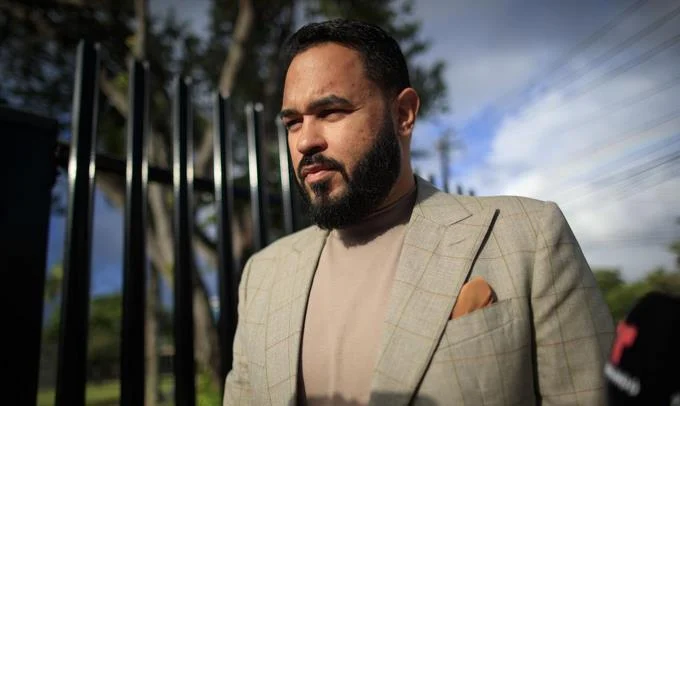 Tribunal desestima uno de los cargos contra Raphy Pina