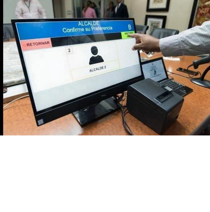 PLD continúa insistiendo con inclusión del voto automatizado en Ley Electoral