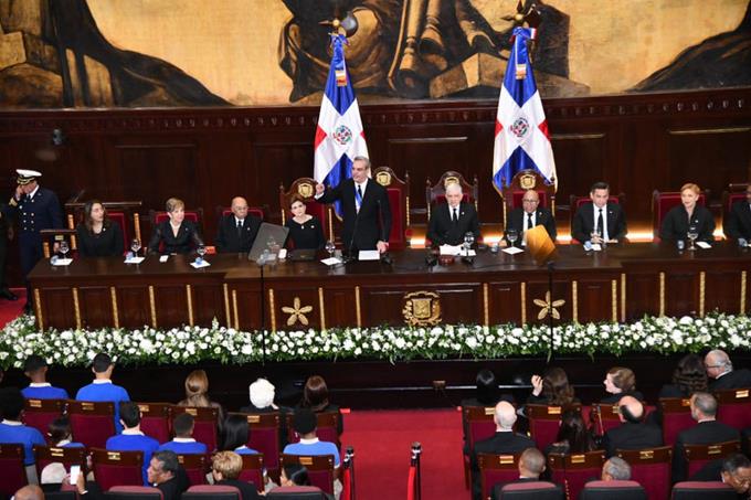 El Presidente informó que hubo reducción de la mortalidad materna