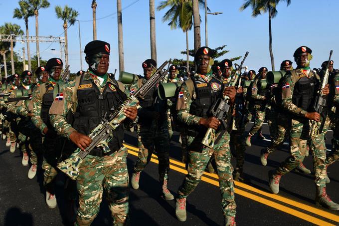 Retiros y ascensos en cuerpos militares