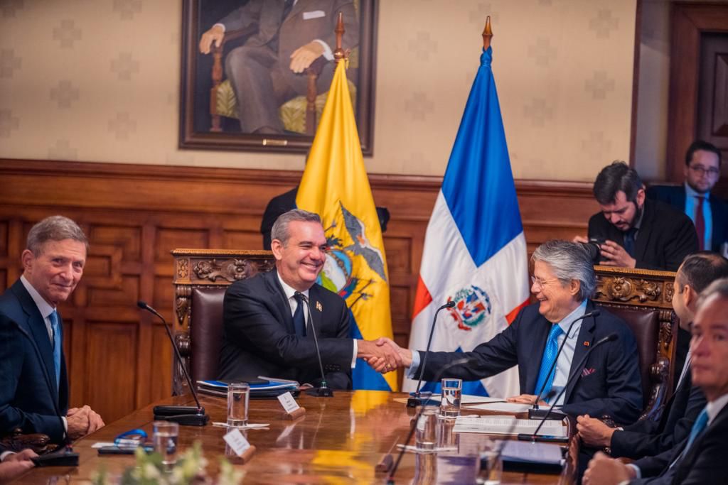 República Dominicana y Ecuador acuerdan iniciar conversaciones para evaluar posible explotación de gas natural para incrementar los suministros en beneficio de ambas naciones.