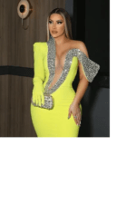 Alexandra toma en serio carrera como cantante y graba en estudio de Miami