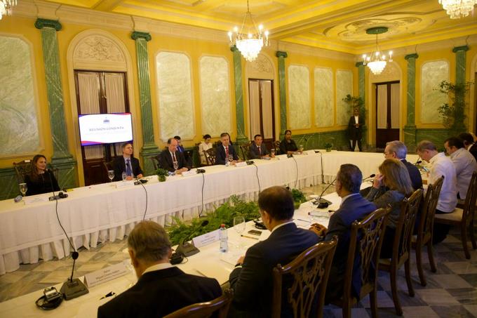 Luis Abinader se reunió en privado con el presidente del Banco Mundial Luis Abinader se reunió en privado con el presidente del Banco Mundial