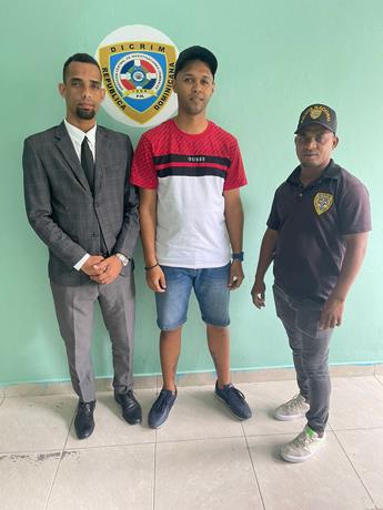 Se entrega uno de los acusados de robar 10 millones a mensajeros de Caribe Express