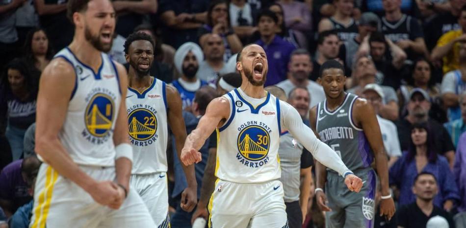 Warriors y Lakers tras avanzar a las semifinales del Oeste