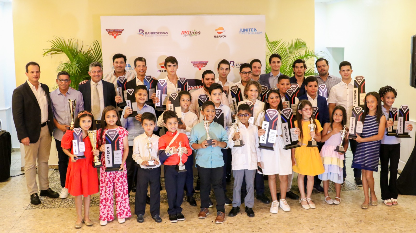 El Club Dominicano de Corredores de Kartismo realizó premiación anual y entrega de trofeos del Campeonato Interno de Kartismo 2022 El Club Dominicano de Corredores de Kartismo realizó premiación anual y entrega de trofeos del Campeonato Interno de Kartismo 2022