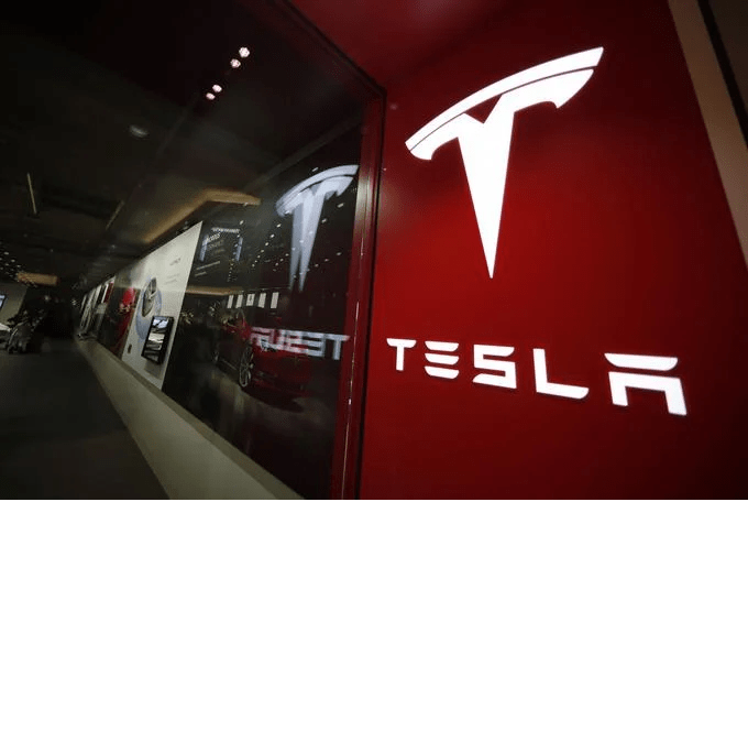 Demandan a Tesla por compartir imágenes de clientes tomadas por sus cámaras