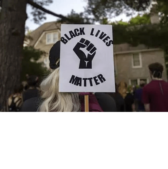 La familia de un joven negro de 16 años tiroteado el pasado jueves en Kansas pide “justicia” La familia de un joven negro de 16 años tiroteado el pasado jueves en Kansas pide “justicia”