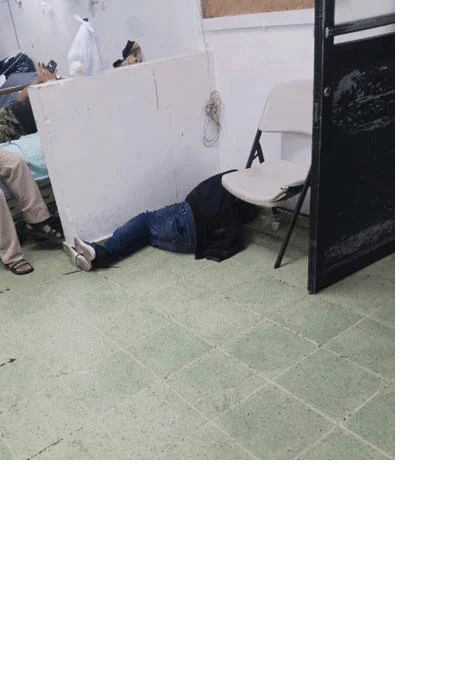 Médicos residentes del hospital Salvador B. Gautier protestan contra el hacinamiento, basura y falta de agua en el centro