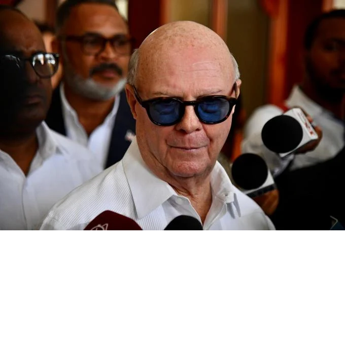 Hipólito: “Hay ineptos, comesolos y arrogantes que no se merecen estar en el Gobierno”