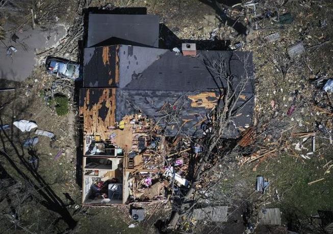 Tormentas en el sur y el centro-norte de Estados Unidos dejan 32 muertos