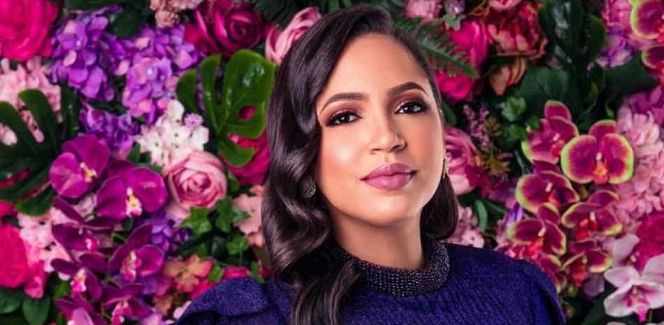 Juliana responde a críticas por haber denunciado el robo de su cartera en concierto de Ana Gabriel