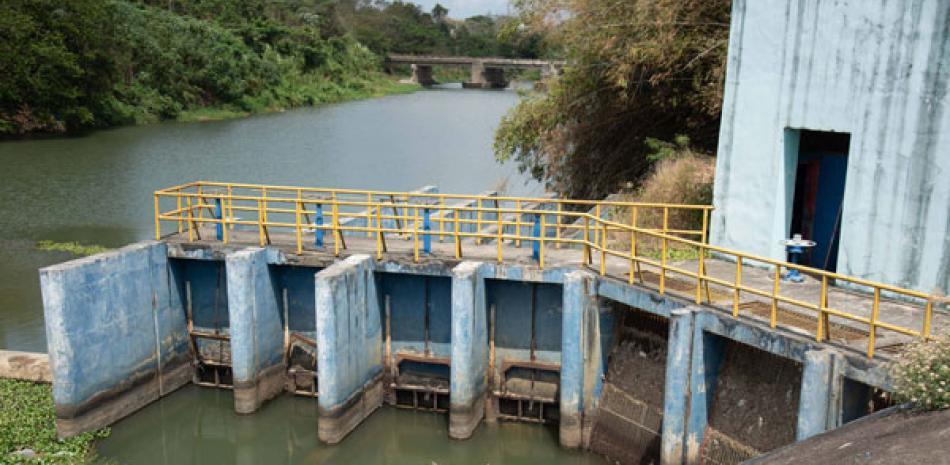 Presas continúan bajando sus niveles ante escasas lluvias