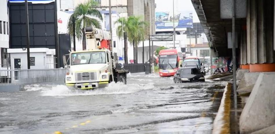 Onamet alerta sobre posibles inundaciones por vaguada