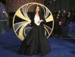 Angelina Jolie presenta una empresa de moda dirigida a la sostenibilidad, ayudando a los refugiados