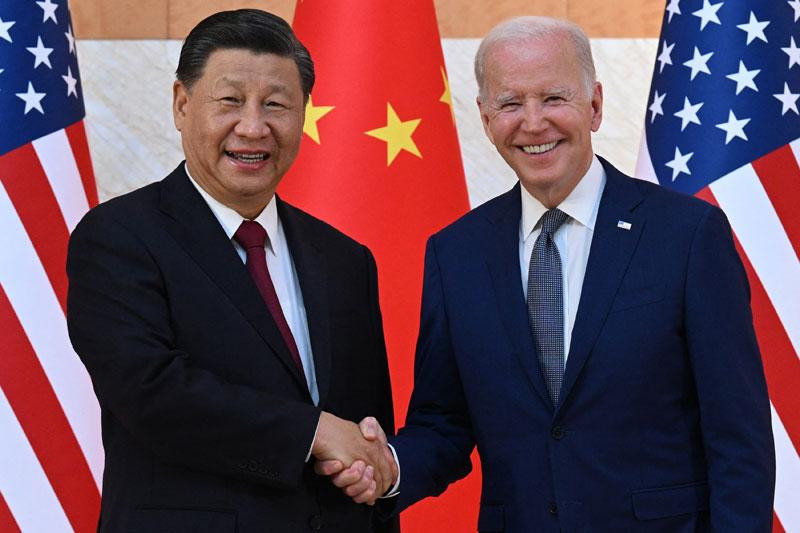 China tacha a Biden de “irresponsable” y de “provocar” por llamar “dictador” a Xi Jinping