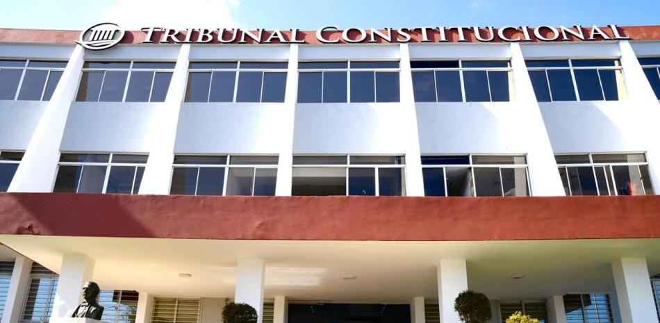 TC declara de urgencia impugnación de políticas contra texto de cuota de género en la Ley Electoral