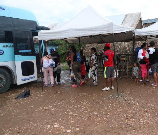 Fui violada frente a mi esposo y mis dos niños