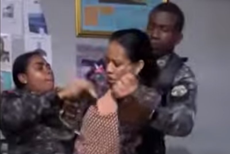 Disponen arresto de seis policías que agredieron a una fiscal en Higüey
