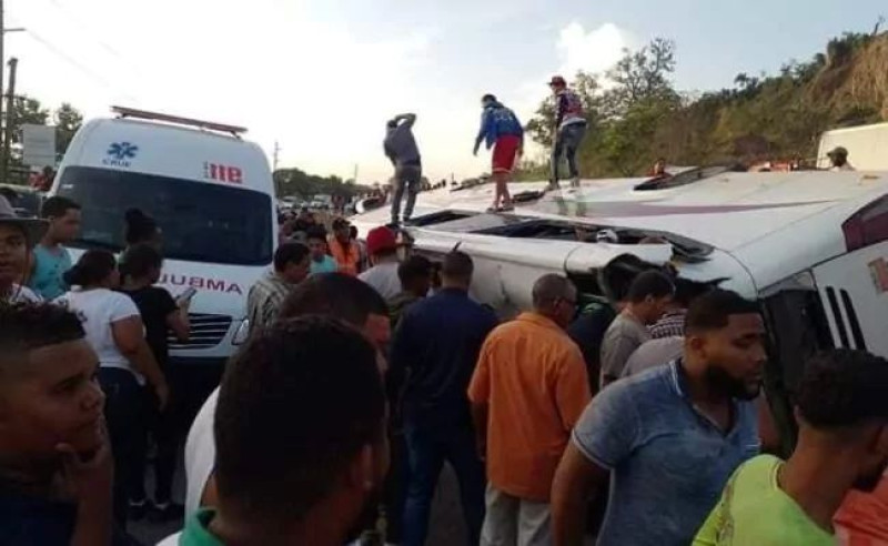 Accidentes de tránsito siguen llevando luto a familias dominicanas