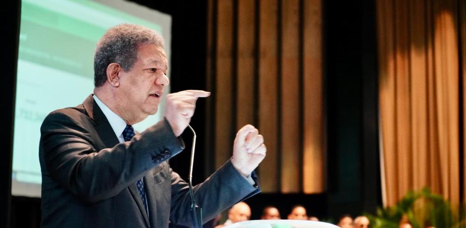 Leonel Fernández sobre el fentanilo: “préstenle atención antes que se convierta en una epidemia”